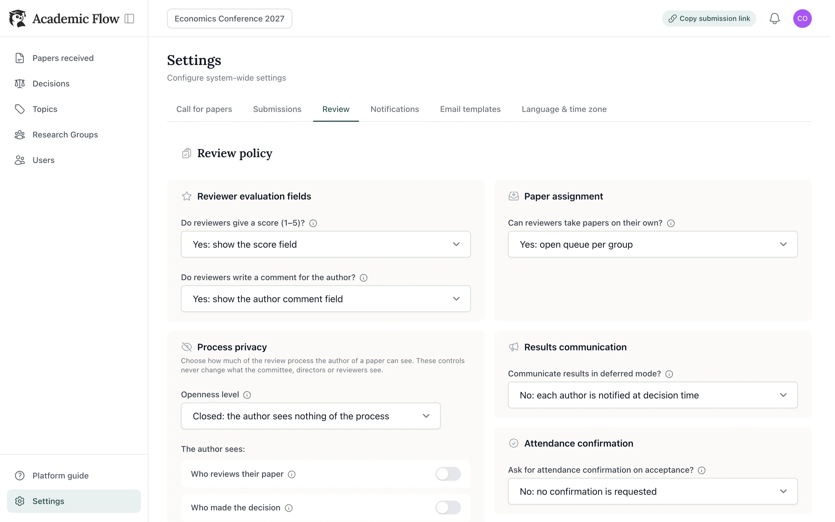 Event settings in Academic Flow: review policy with a 1-to-5 score, author comment, an open queue per group, and process privacy.